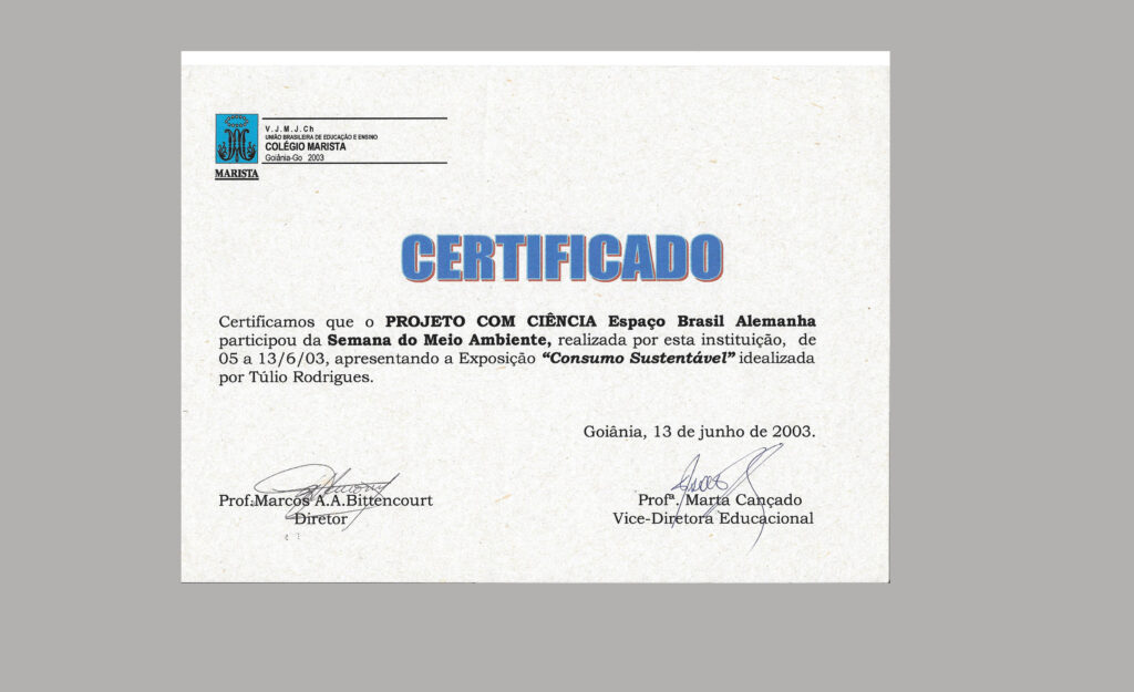 Colégio Marista Goiania GO Exposição Consumo Sustentável a