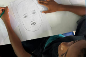 Leia mais sobre o artigo NEUROARTE ITINERANTE ( EM CURSO ),  Neuro Desenho num Circuito de Escolas da Rede Municipal